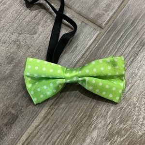 Boys Green Swiss Dot Bow Tie St Patrick’s Day, Easter Tie, Newborn Toddler NEW